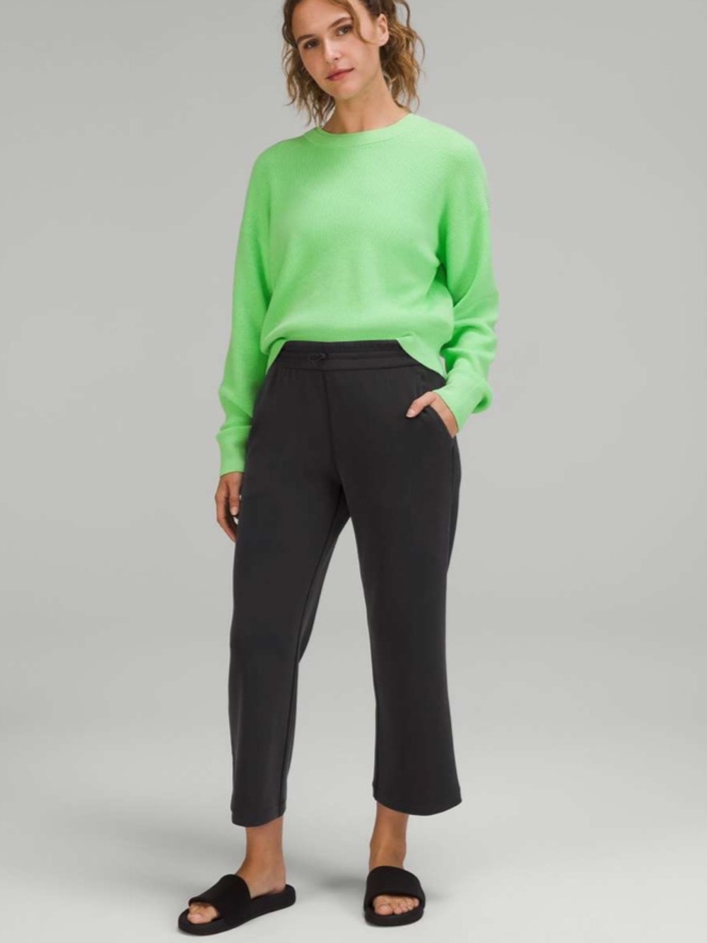 lululemon Softstreme High-Rise Straight Leg Crop — Black